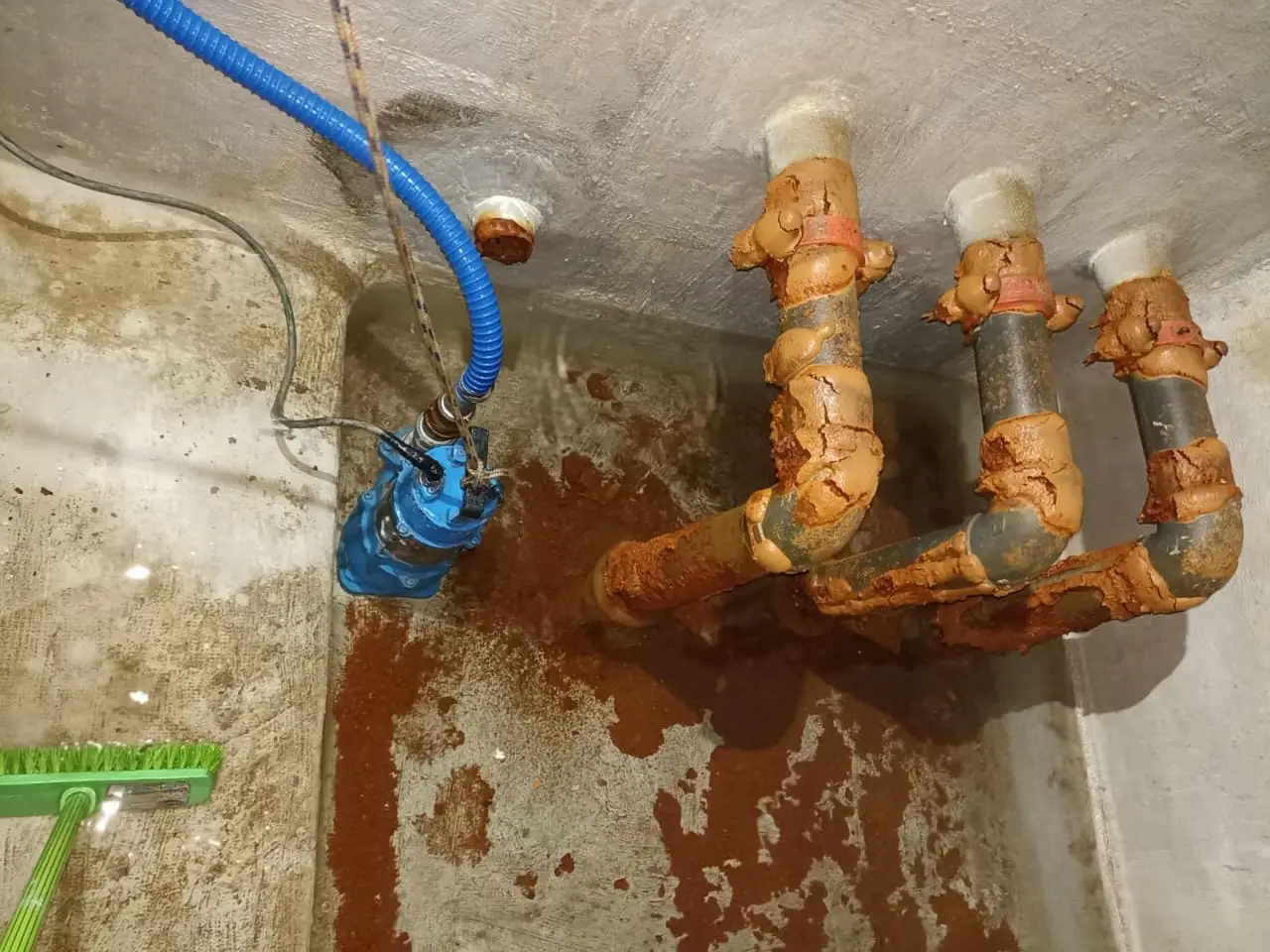 Limpieza y desinfección de tanques y cisternas 25