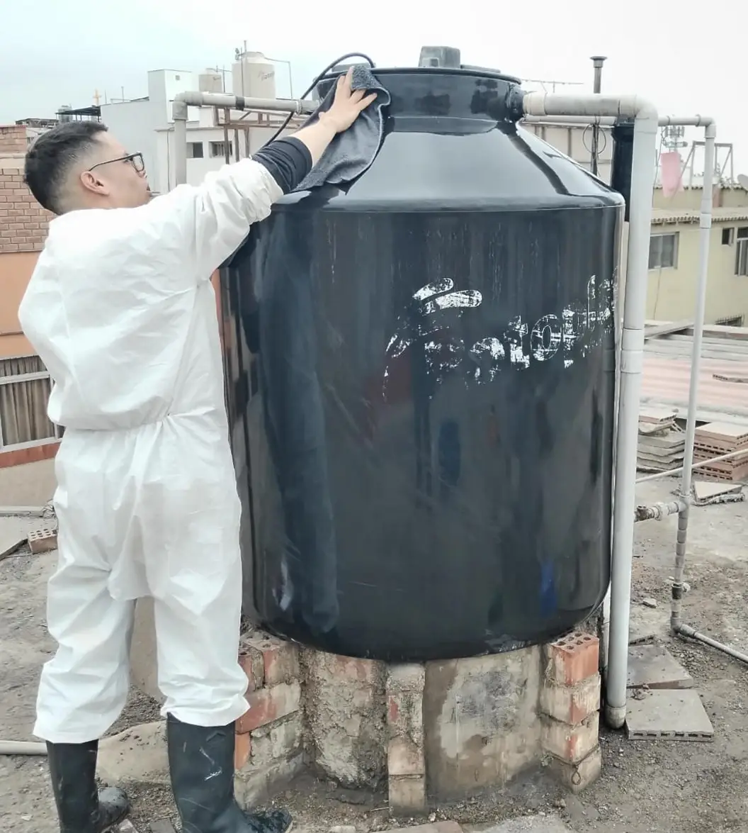 Limpieza y desinfección de tanques y cisternas 9