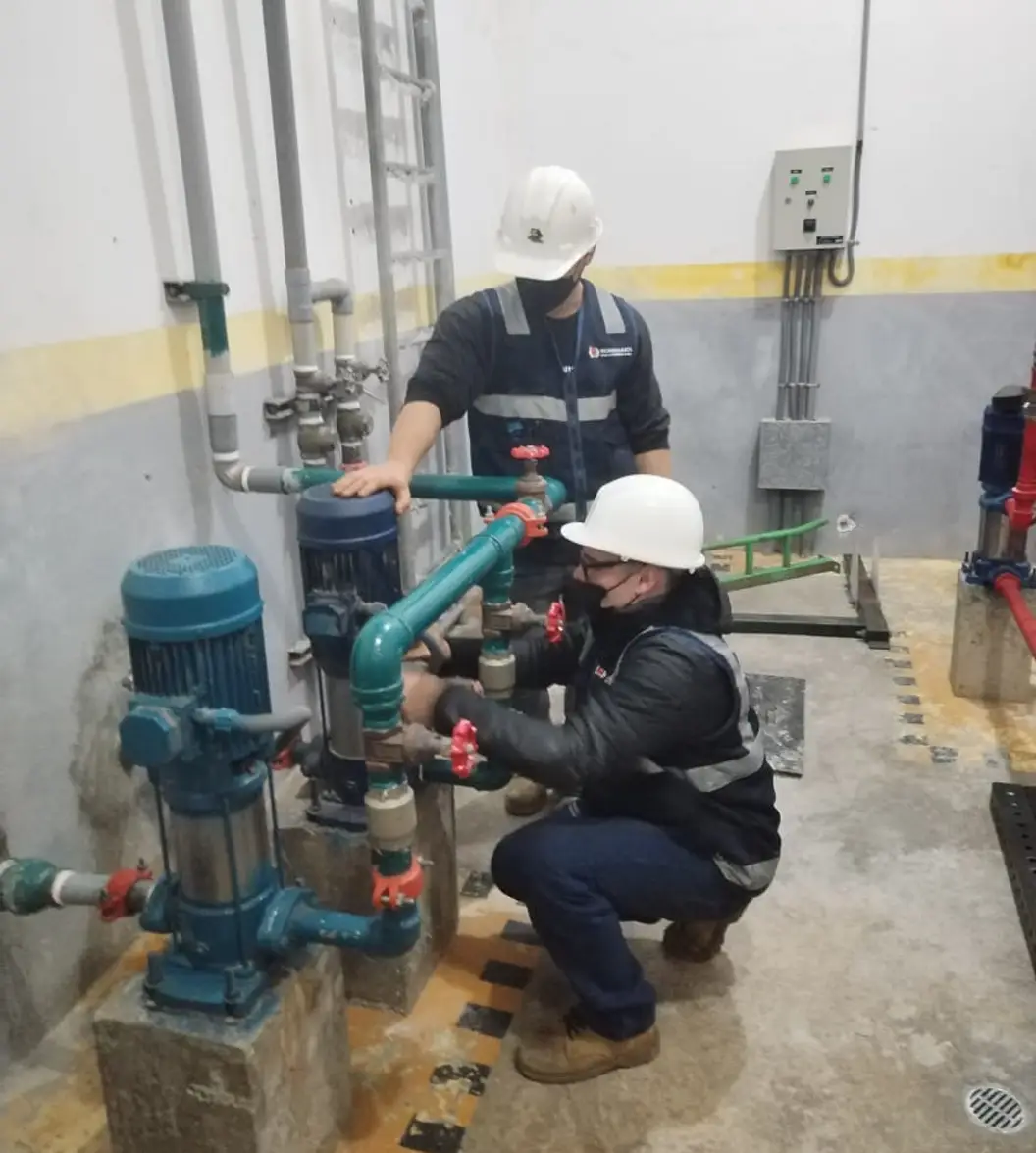 Sistema de tanque elevado 8